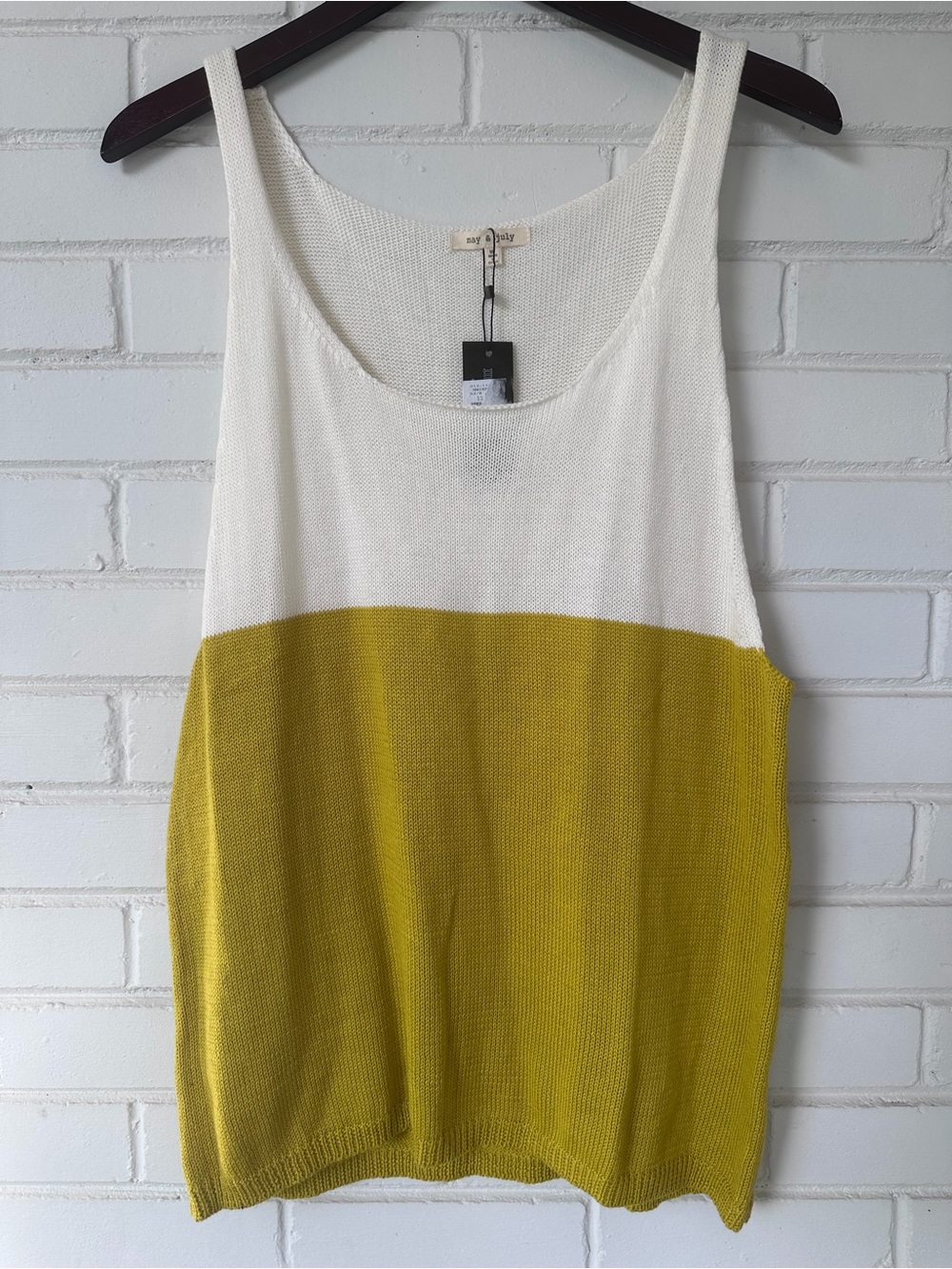 May & July NWT Colorblock Knit Scoop Neck Tank Top - Size M/L